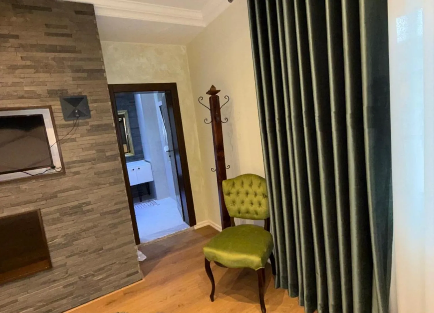 Hotel Euro Τίρανα 0*,