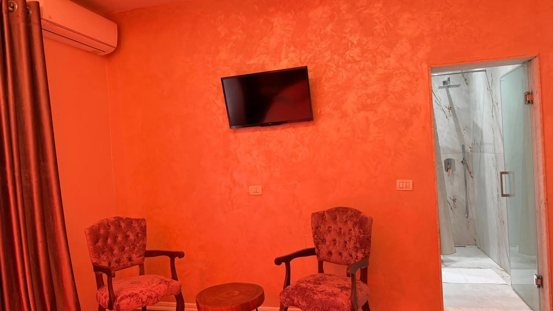 Hotel Euro Τίρανα