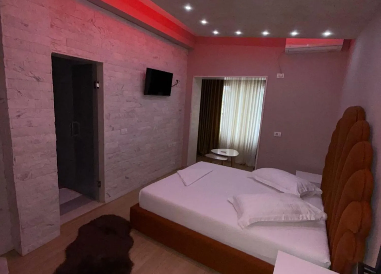 Hotel Euro Τίρανα 0*,  Αλβανία