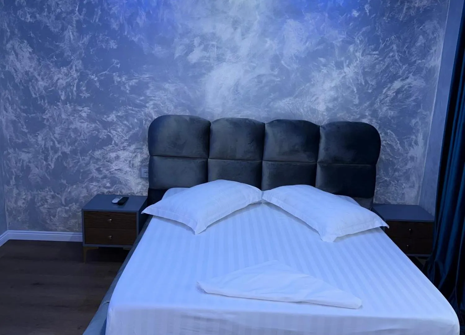 Hotel Euro Τίρανα